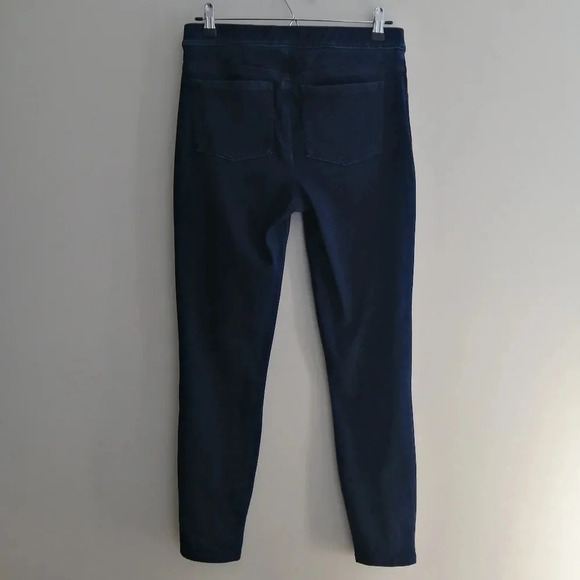 Spanx Jean-ish Ankle High Rise Jean Leggings in Twilight Rinse Medium (Fits 6-8) - Picture 4 of 16